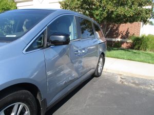 Honda Odyssy with damage